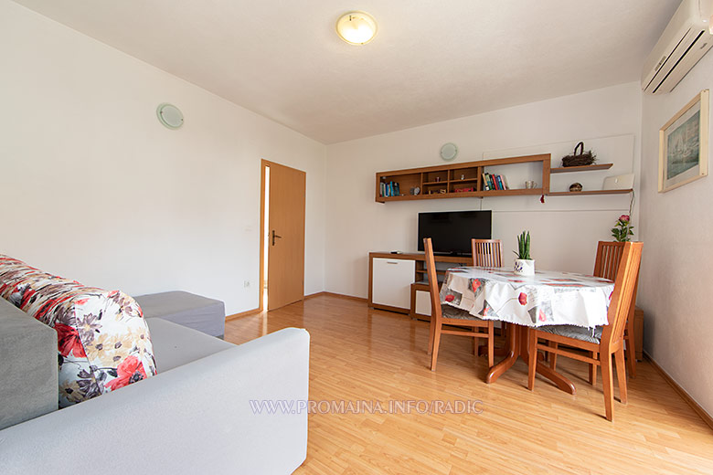 apartments Radi, Promajna - interior