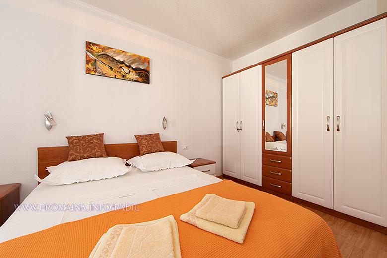 apartments Radi, Promajna - bedroom