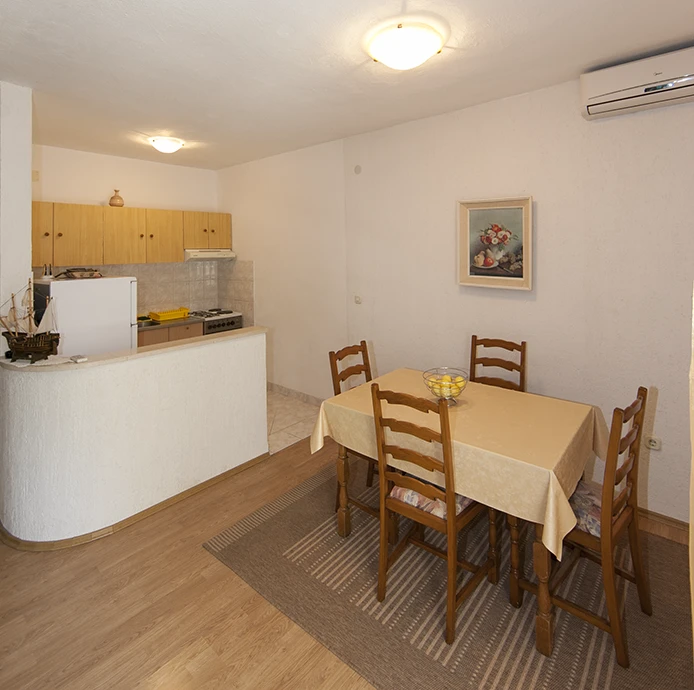 Apartments Radojković, Promajna - Esszimmer