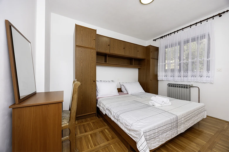 Apartments Tolj, Promajna - bedroom