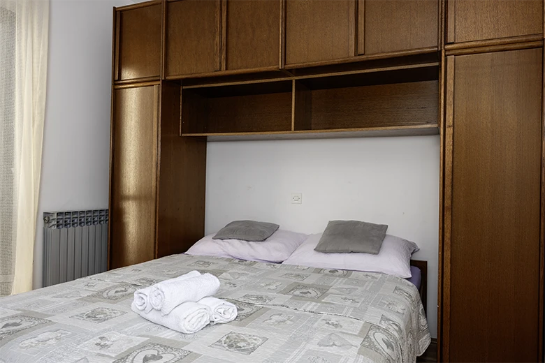 Apartments Tolj, Promajna - bedroom